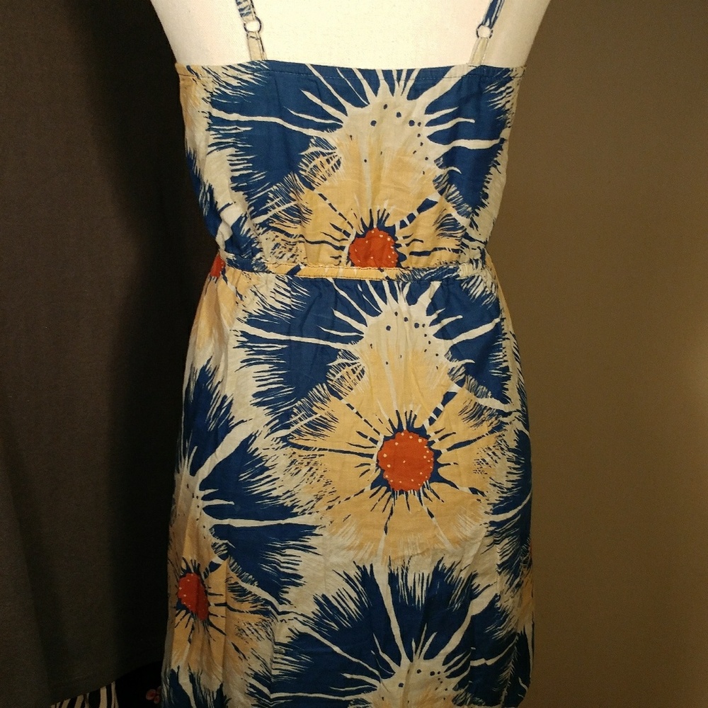Prestige Dress - Picture 5 of 6
